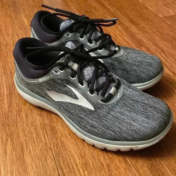 Brooks pure flow 7 women’s running sneakers size 9.5 - gray/black - Picture 1 of 9